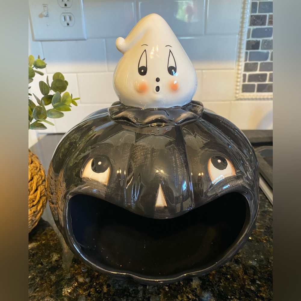 Johanna Parker Gus Big Mouth Ghost Pumpkin Candy Bowl Halloween 2026- large
